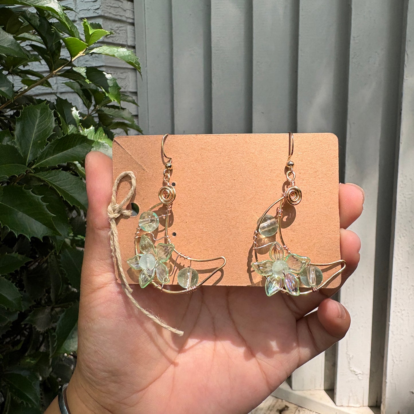 🌙🌿green crescent moon earrings🌿🌙