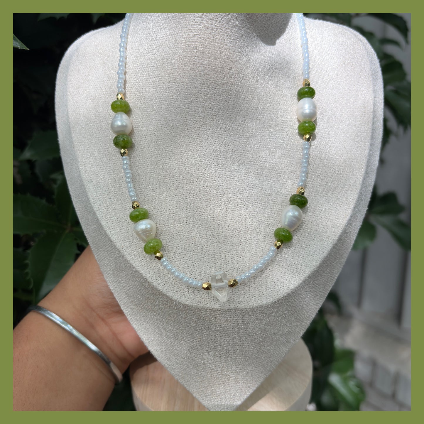 🍃🐚Dyed jade beads x fresh water pearls x clear quartz necklace and earrings set🐚🍃