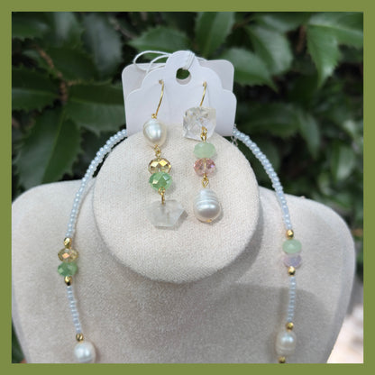 🌿🐚fresh water pearl x glass beads x clear quartz necklace and earrings set🐚🌿