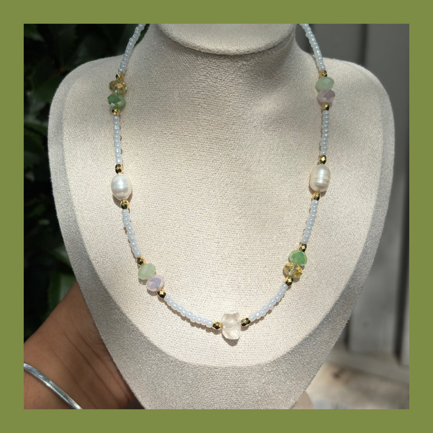 🌿🐚fresh water pearl x glass beads x clear quartz necklace and earrings set🐚🌿