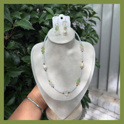 🌿🐚fresh water pearl x glass beads x clear quartz necklace and earrings set🐚🌿